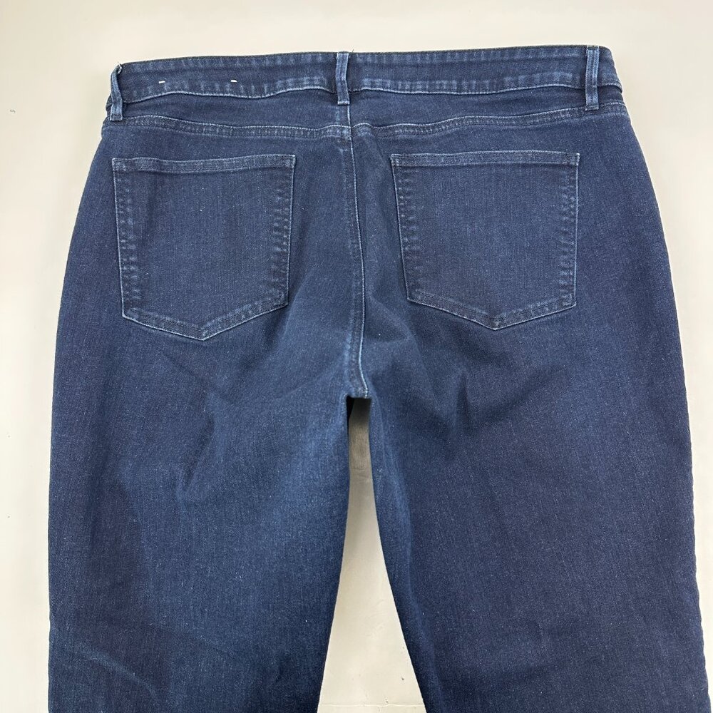 Ann Taylor Straight Leg Women's size 14 Dark Wash‎ Blue Denim jeans - Picture 5 of 5